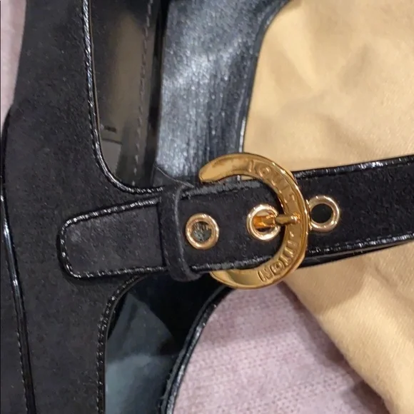 PRICE DROP!  Authentic Louis Vuitton Shoes​​ - Picture 12 of 13